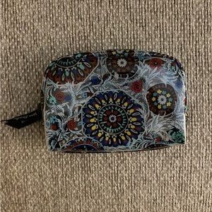 NWOT Vera Bradley small beauty, coin, or storage pouch. 5“ x 4“x1 1/2”, clear